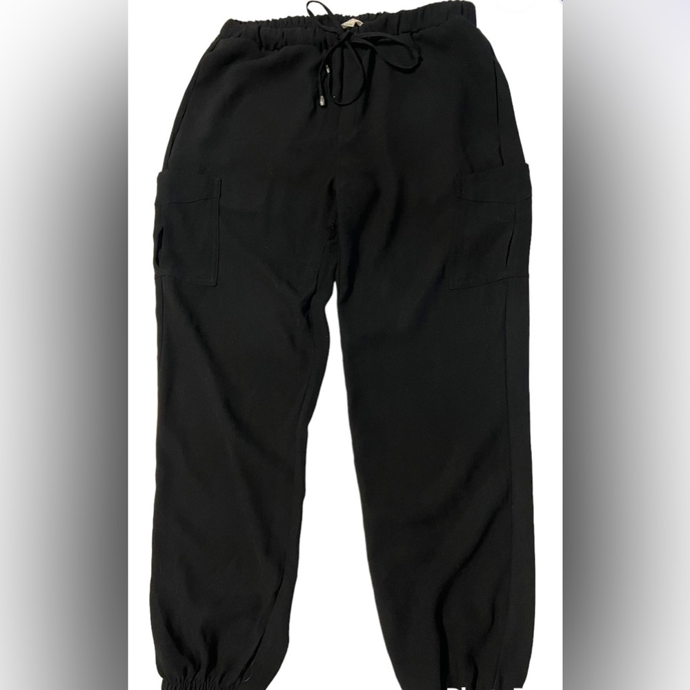 Mine Relaxed Cargo Elastic Waist Gathered ankle Hem Pants Black Sz. Large.